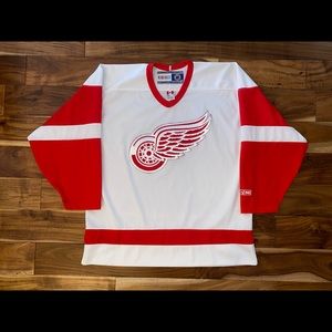 Vintage Detroit Red Wings CCM Maska Air Knit Sewn Jersey Men’s Size Large NICE